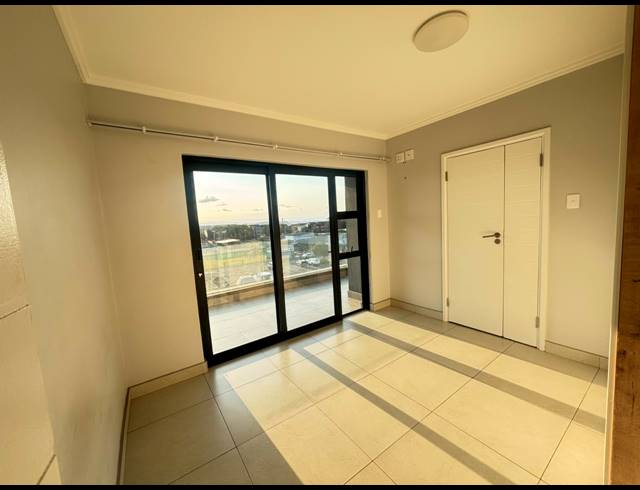 2 BEDROOM APARTMENT FOR SALE IN UMHLANGA RIDGE
